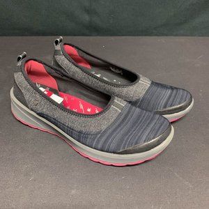 Bzees NWT Sneaker Slides Size 11